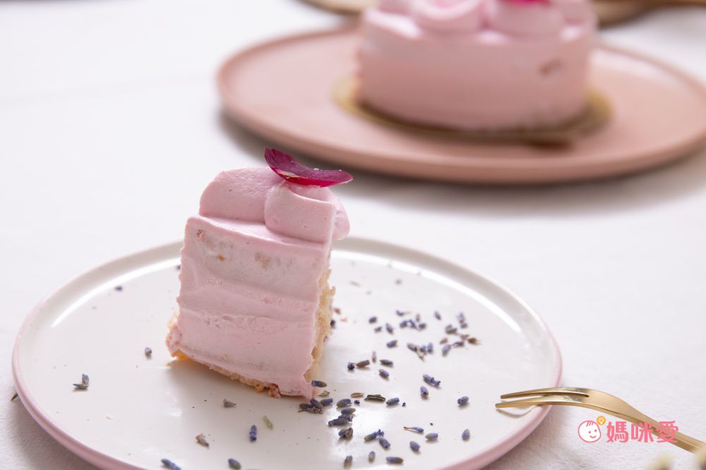 免運｜高雄排隊名店【奧瑪烘焙】日式崎風蛋糕/羅馬生乳包