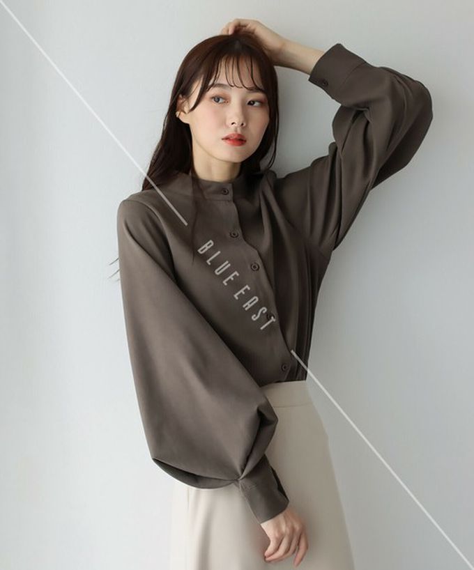 日本 BLUE EAST - 知性小立領澎澎氣球袖襯衫-水藍