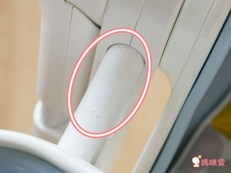 新加坡 Oribel - Cocoon經典款成長型多功能高腳餐椅-草莓糖粉