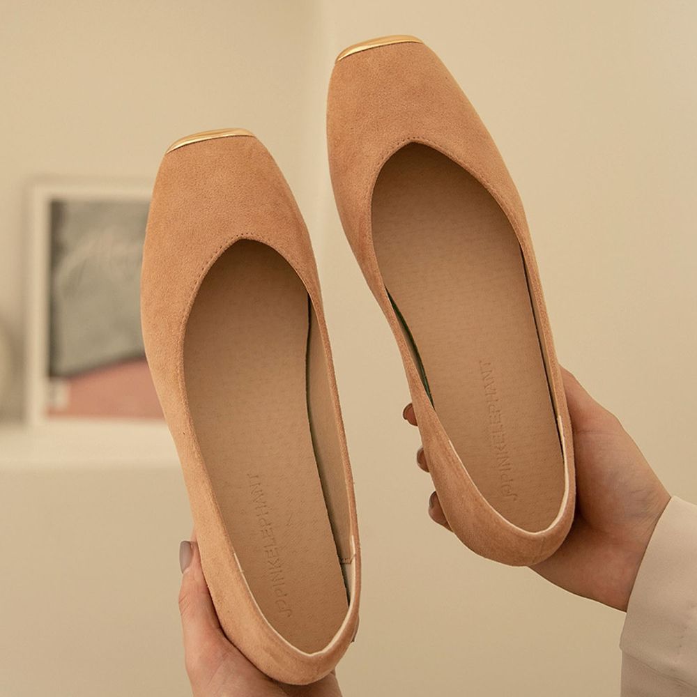 韓國 PINKELEPHANT - 金屬平頭平底包鞋(1.5cm)-絨面-淺杏