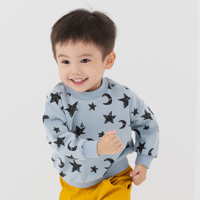 日本 Chil2 - 100%棉 裏毛滿版印花上衣-星月-淺藍