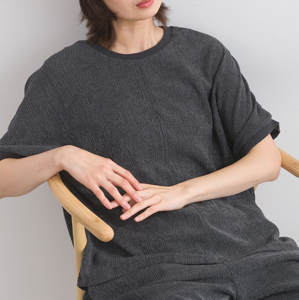 嫘縈混紡細緻羅紋圓領短袖上衣-炭灰