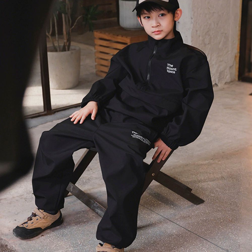 防風防水半開襟長袖+長褲兩件式套裝-黑色