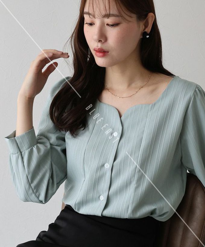 日本 BLUE EAST - 甜美心型領線條紋理長袖襯衫-靛藍