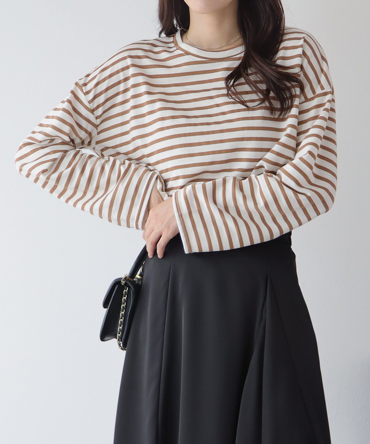 日本 BLUE EAST - 圓領百搭柔軟薄長袖上衣-條紋-深藍