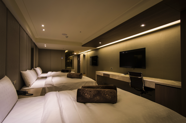 福爾摩沙聯盟-中旅酒店 ★ 入住台中精華地段