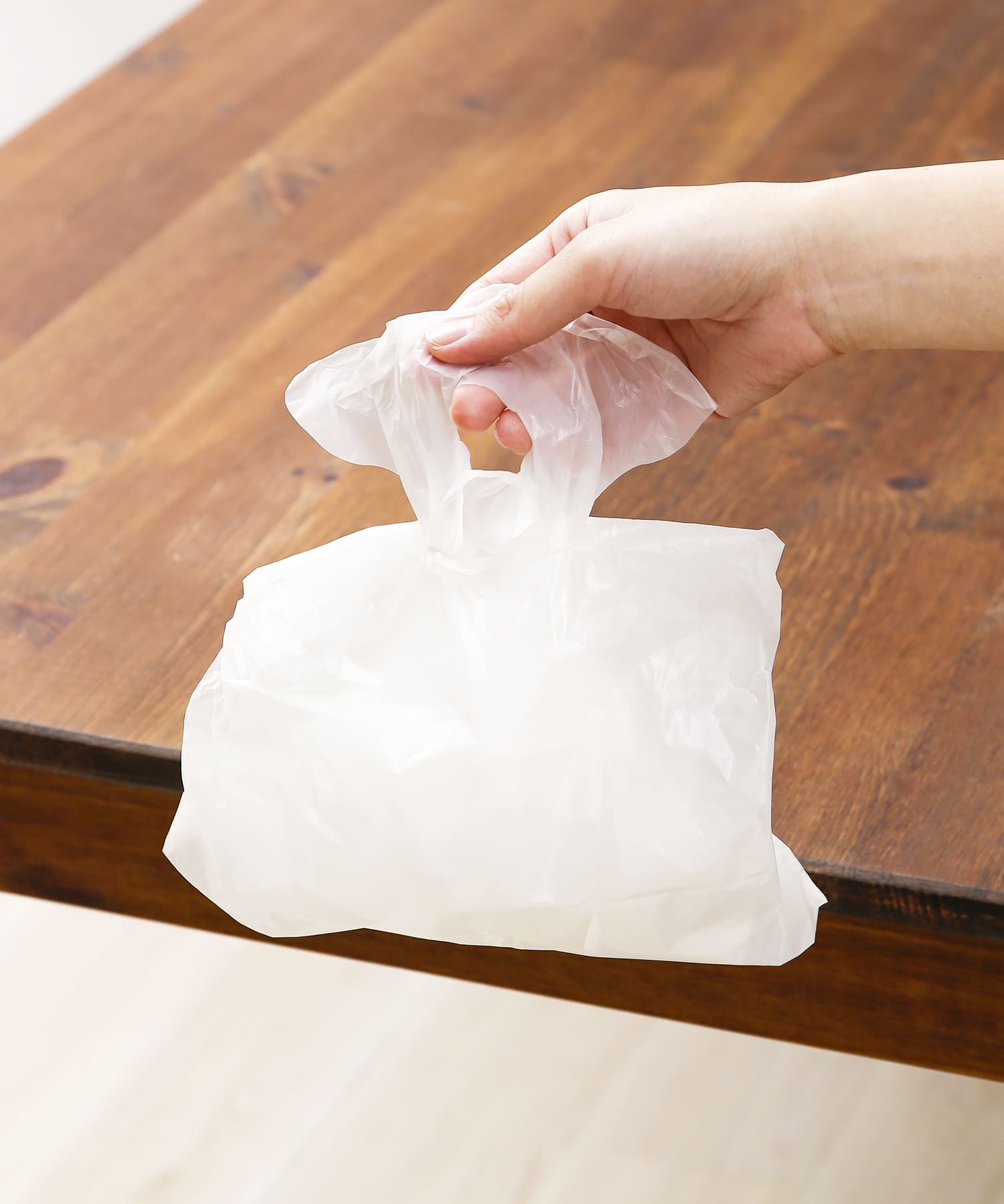 日本代購 - 自黏式小型垃圾袋38入 (23x23x6cm)