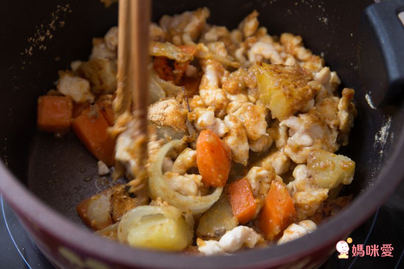 買一送一！【飛馬兒童咖哩】專為幼童設計配方，營養均衡又省時