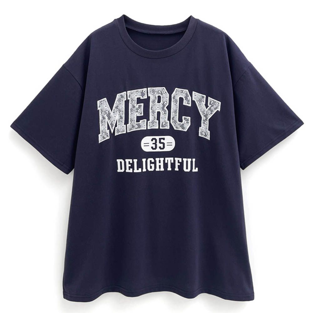 蕾絲英文字印花率性長版T恤-深藍 (F)