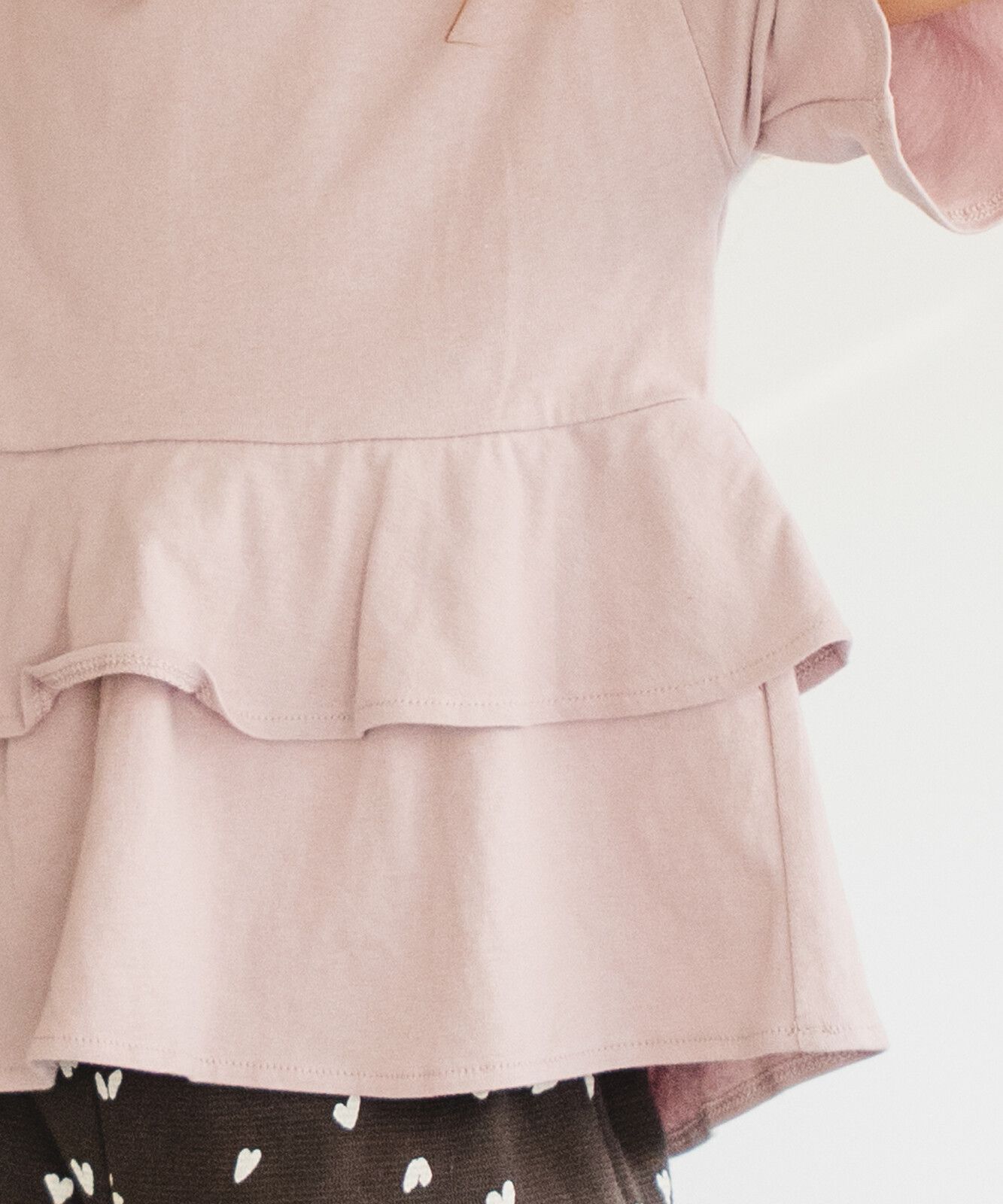 日本 PAIRMANON - 100%柔棉 拼接短T-浪漫荷葉衣襬-淺杏