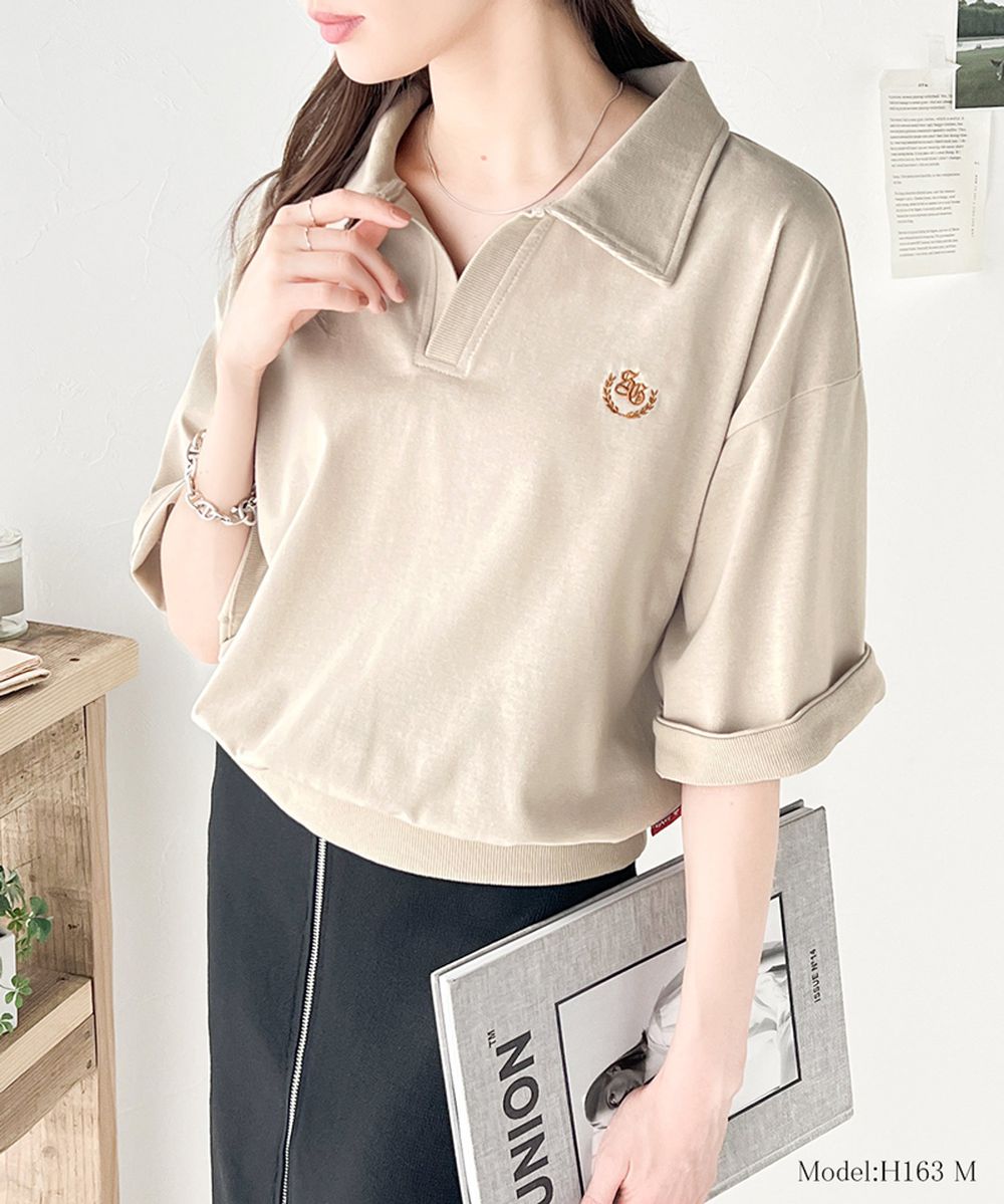 Java 顯瘦領率性五分袖上衣-卡其米