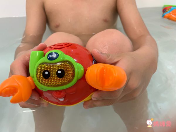 媽咪洗澡神助手♡【英國Vtech ✖ 加拿大MARCUS】歡樂聲光洗澡玩具♡泡泡章魚邊洗澡邊唱歌