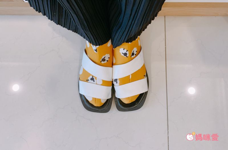 日本丸和 - 雙層機能裏起毛防滑室內襪-素色-黑 (21-25cm)-短筒