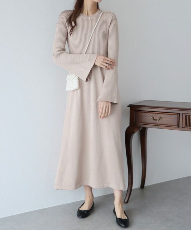 日本 BLUE EAST - 優雅花瓣袖羅紋針織洋裝-粉膚