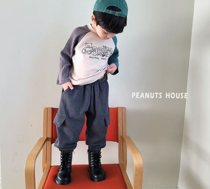 韓國 Peanuts House - 動物玩具印拉絨長袖上衣-灰咖X綠