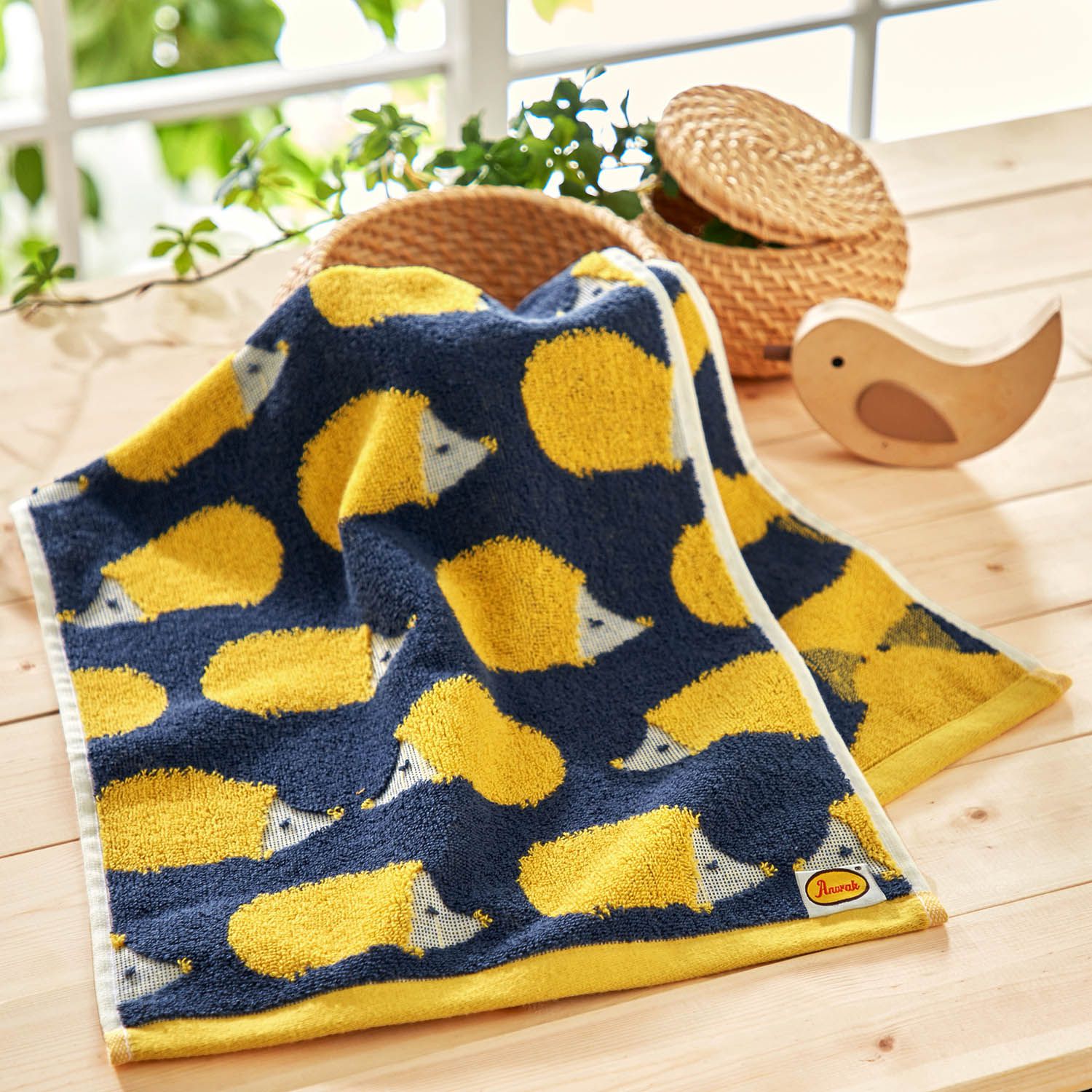 日本千趣會 - 葡萄牙製 純棉質感長毛巾-刺蝟-深藍黃 (33x80cm)