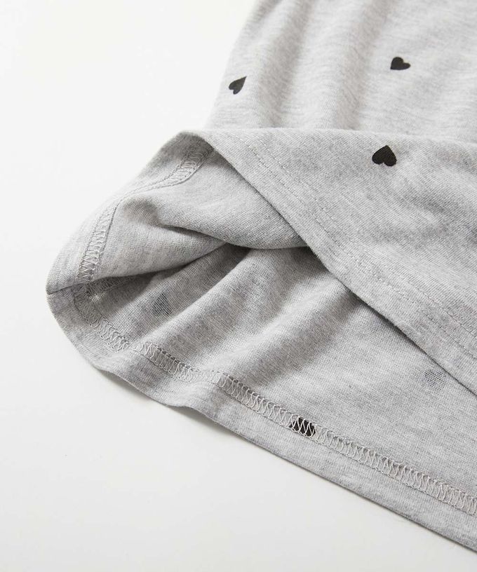 日本 devirock - 愛心印花荷葉邊短袖上衣-黑