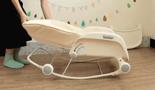 日本 Combi Prumea 安撫餐椅