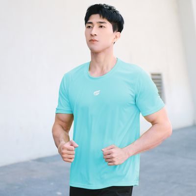 GIAT - 男女盾形速乾排汗衣-短袖款-湖水藍
