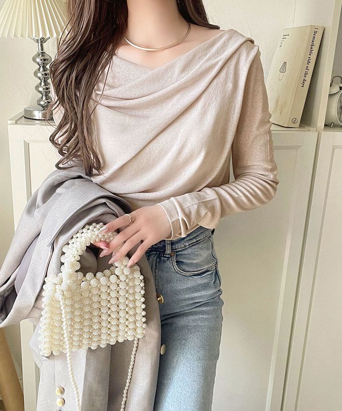 日本 Classical Elf - 柔美皺摺顯瘦V領薄長袖上衣-咖啡