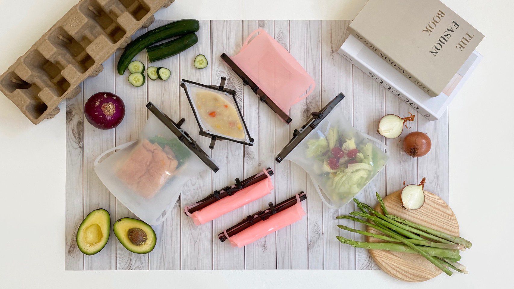 仁舟淨塑 - 【媽咪愛獨家組】無痕野餐即刻上手-三件組-矽密咖啡杯2.0-500ml*1+矽密盒2.0長方黃矽龜900ml*1+矽密袋顏色隨機500ml*1