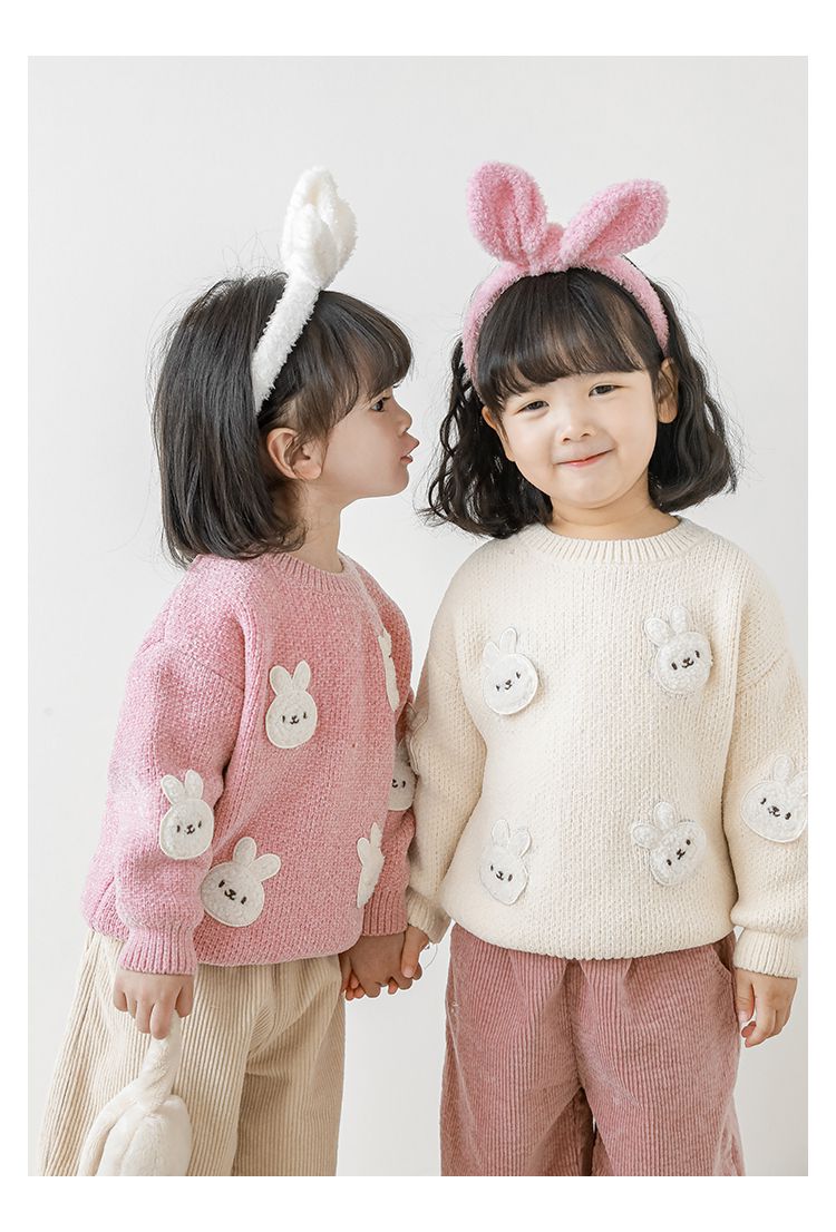 TONGMO - 雪尼爾針織圓領長袖毛衣-滿滿兔子-粉色