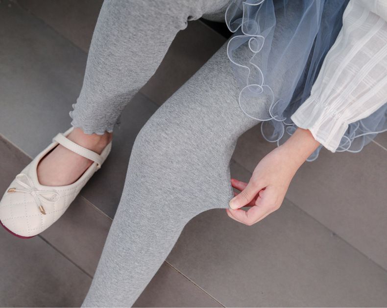 FANMOU - 假兩件捲邊紗褲裙-黑色