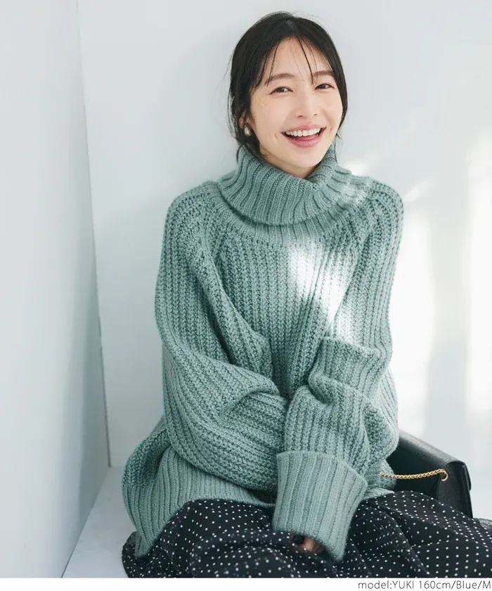 日本 COCA - 份量感高領寬鬆粗編織毛衣-淺灰