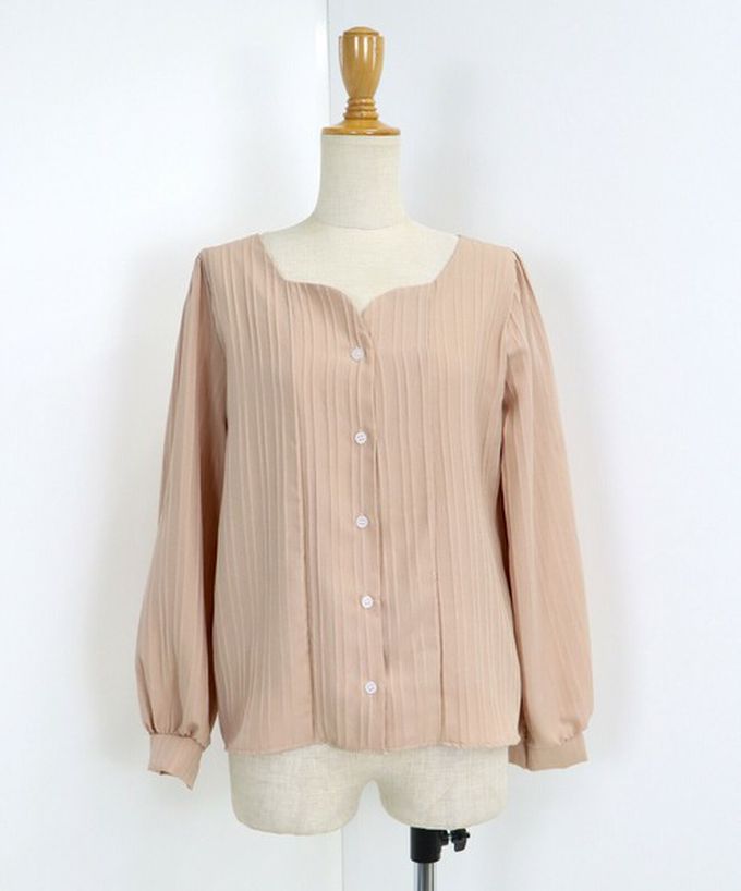 日本 BLUE EAST - 甜美心型領線條紋理長袖襯衫-白