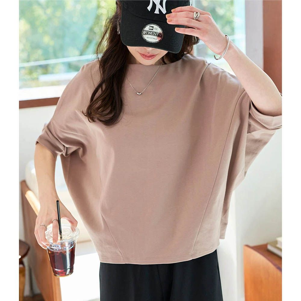 寬鬆感船領飛鼠五分袖上衣-摩卡棕