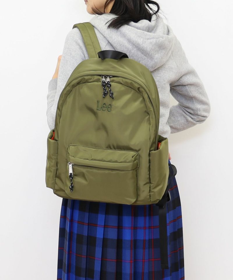 日本 COOCO - Lee聯名款 輕量美型後背包-淺灰 (W30*H39*D15cm)