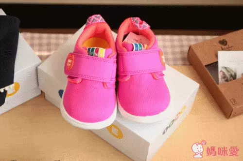 日本 IFME 學步鞋 / 機能鞋 日本奧運醫師推薦♛ 2017春夏新款♛寶寶舒服好走，獨家凹層鞋墊，刺激足弓自然發育！