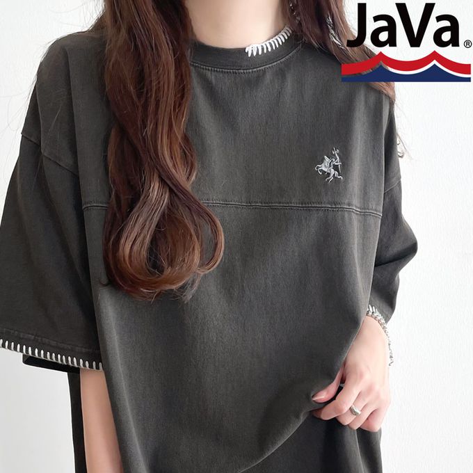 日本 Classical Elf - Java聯名 縫線刺繡風短袖T恤-炭黑