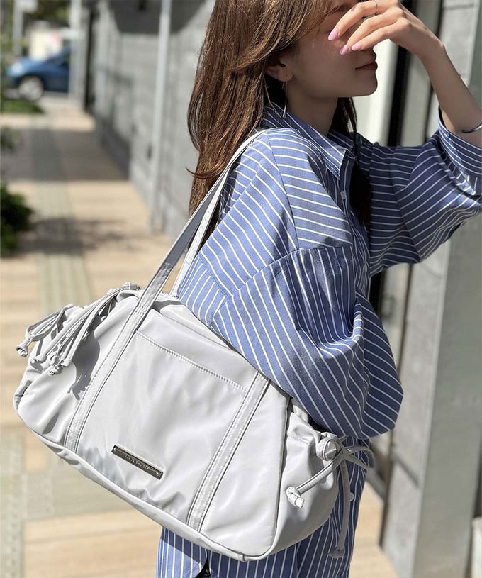 日本 Classical Elf - 輕盈可愛蝴蝶結肩背波士頓包-黑