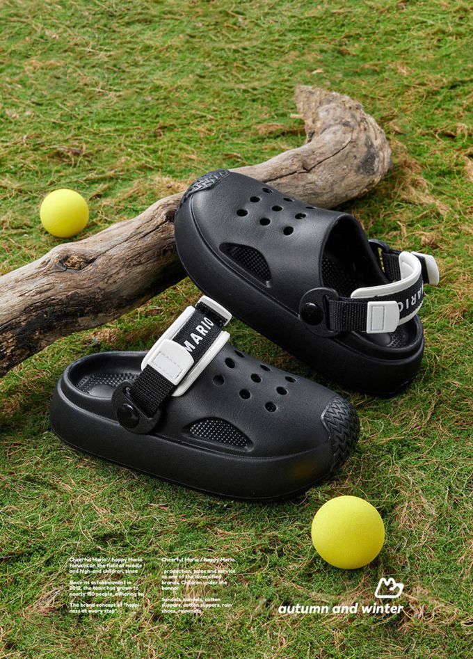 JB clothes - 潮流洞洞鞋-米白-0.22KG