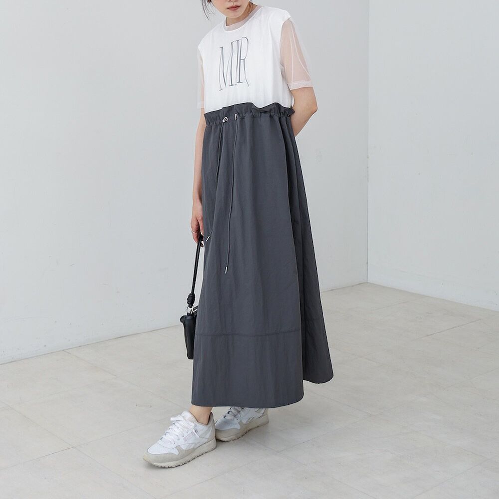 拼接層次感抽繩薄紗短袖洋裝-白x炭灰