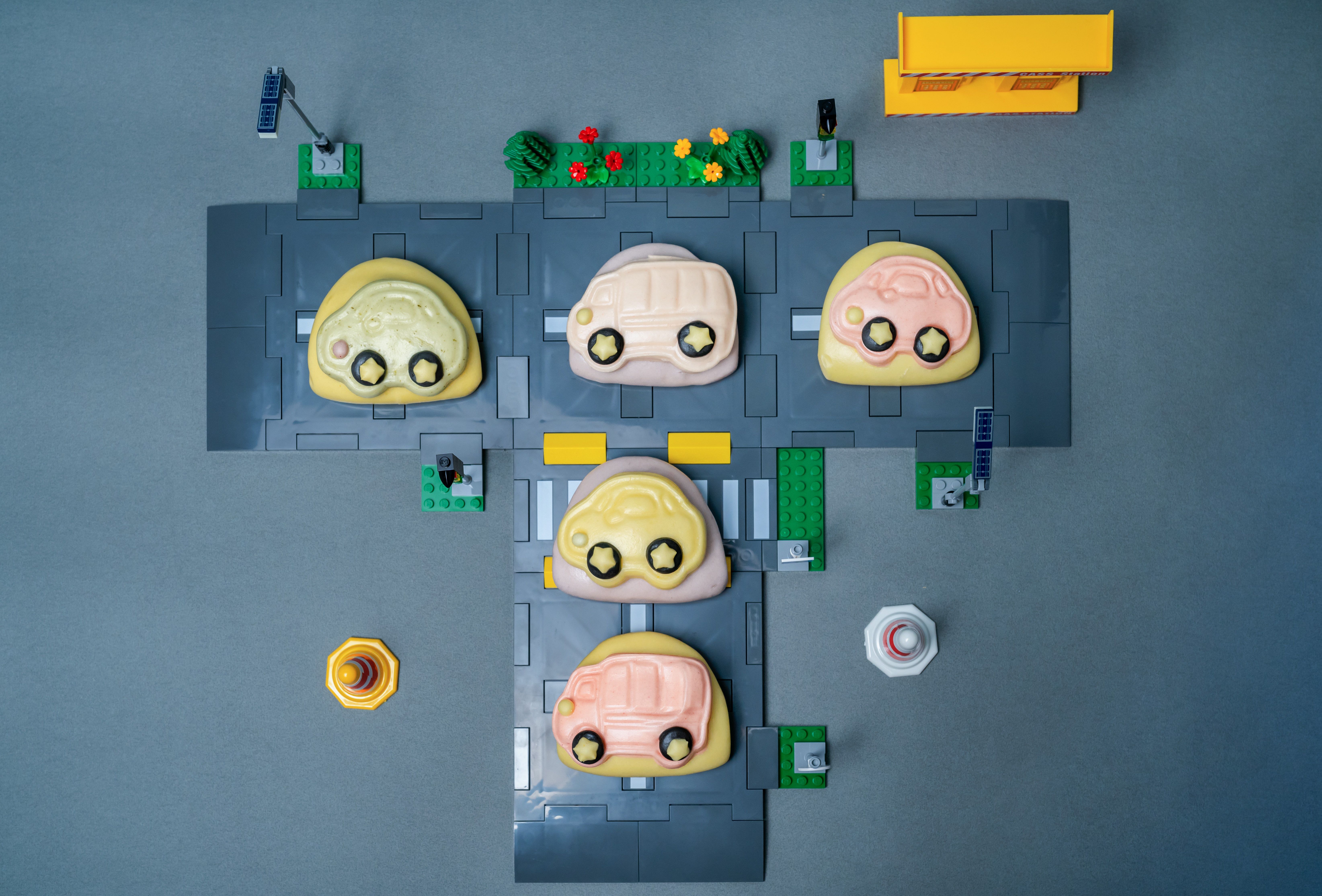 老甜媽手工饅頭 - 彩虹小車車造型刈包