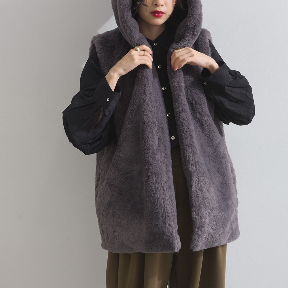 柔軟蓬鬆仿毛長版連帽背心(有口袋)-灰