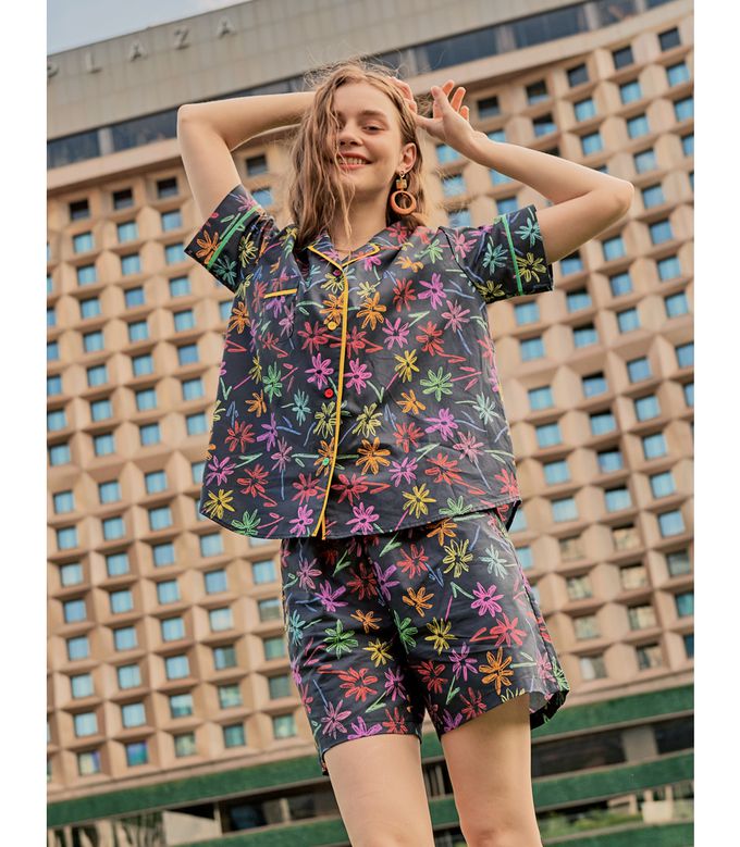 韓國 ULLALA - (情侶款)彩繪花口袋短袖睡衣套裝-女款-藍黑 (FREE)