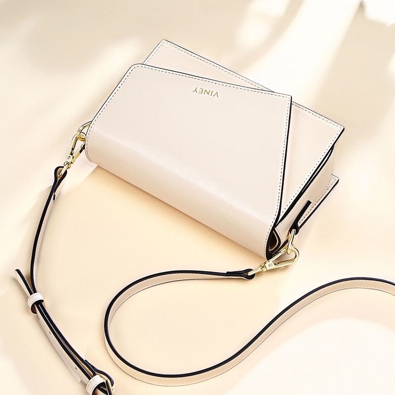 真皮單肩小方包-米色 (21x13x8cm)