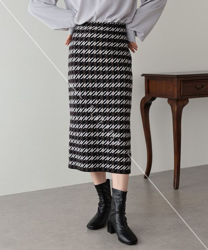 日本 BLUE EAST - 氣質千鳥格針織開叉合身長裙-黑灰