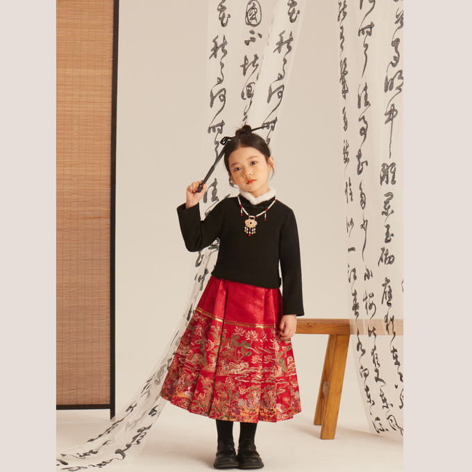 喜氣過年拜年胭脂紅織金圖騰馬面裙 紅色長裙