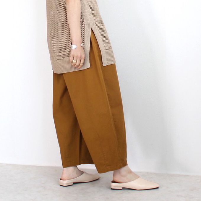 日本女裝代購 - [熱銷款] 超藏肉休閒錐形美腿褲-卡其