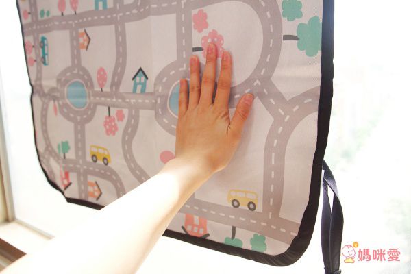 韓國 Lieto baby - 磁鐵式三層抗UV遮陽窗簾-動物過馬路 (67x48cm)
