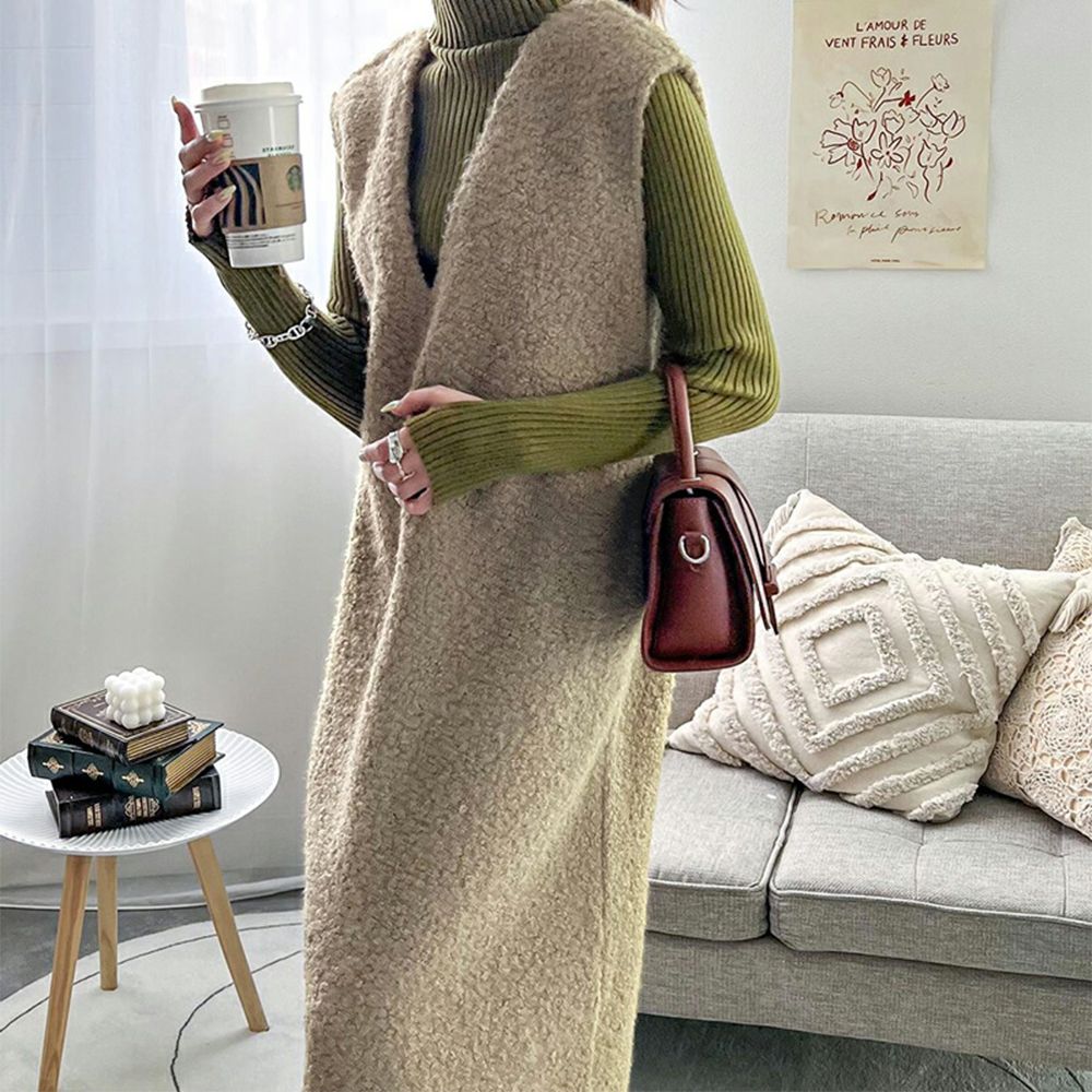 毛茸茸修身V領背心裙-摩卡