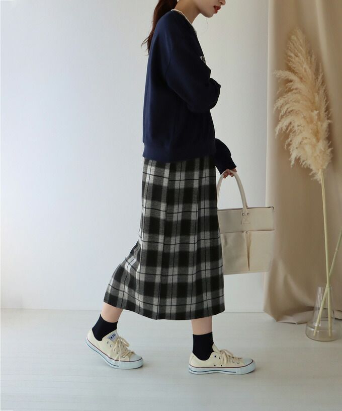 日本 BLUE EAST - 氣質修身學院風長裙-格紋-黑