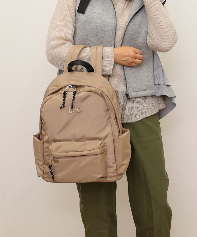 日本 COOCO - Lee聯名款 輕量美型後背包-淺灰 (W30*H39*D15cm)
