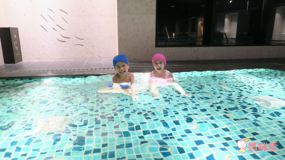 台南大員皇冠四人房2大1小$4299起 指定平日