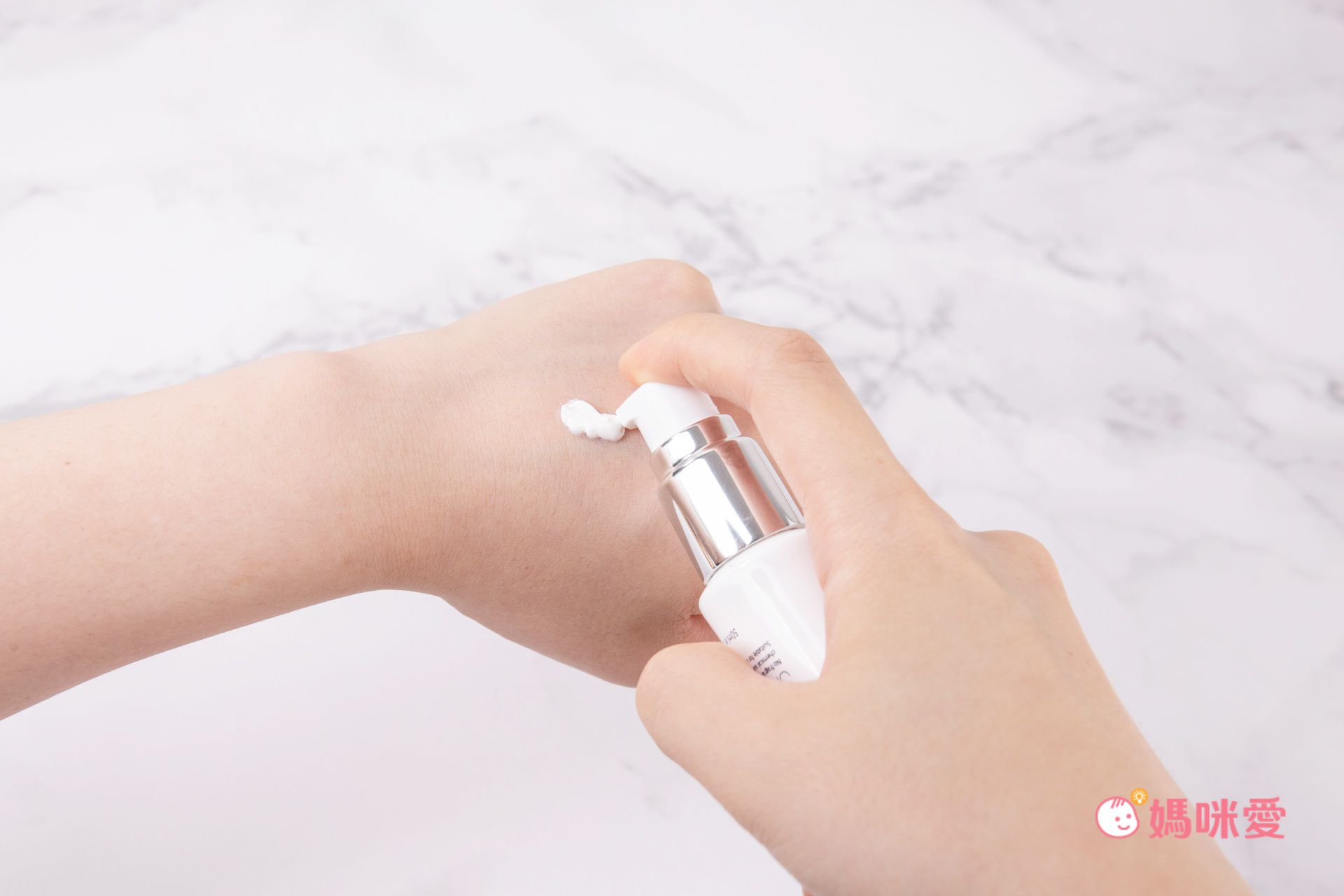 8小時不脫妝！【userISM】物理防曬DD霜