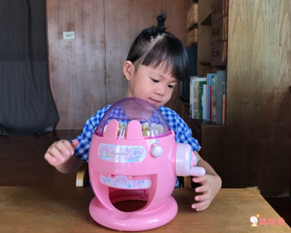 日本【TAKARA TOMY】超萌迪士尼扭蛋機、遊戲屋